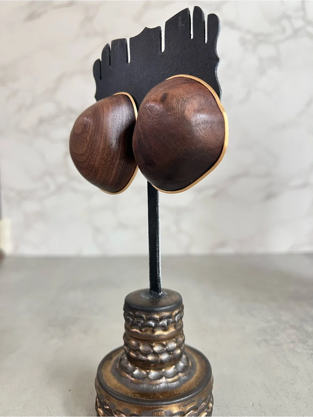 cult gaia natural walnut